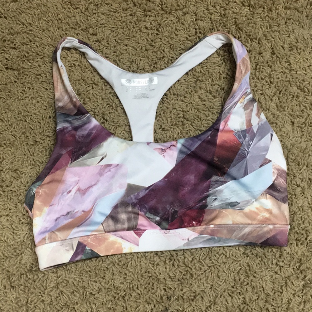 sports bra